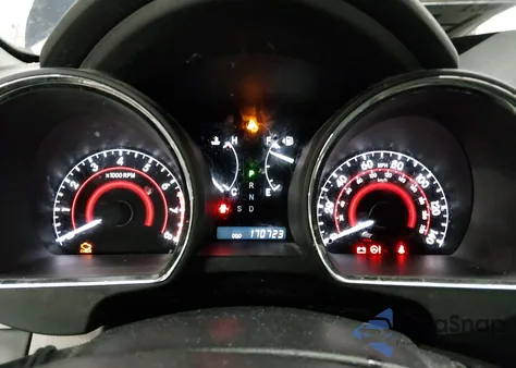 2012 Toyota Highlander Base V6 z USA, uszkodzony, nr VIN 5TDBK3EH3CS108178